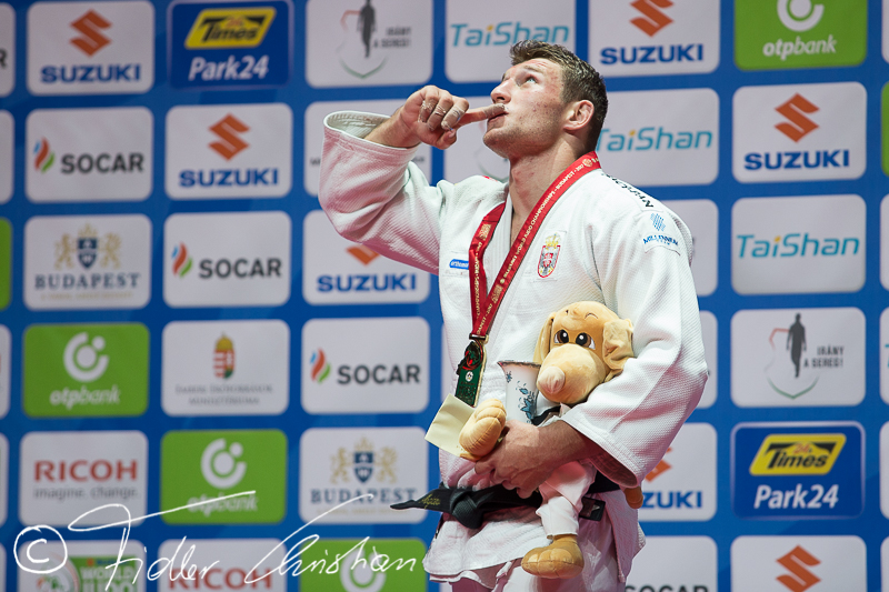 20170901_wchbudapest_cf_nemanja_majdov_medal_podium_25