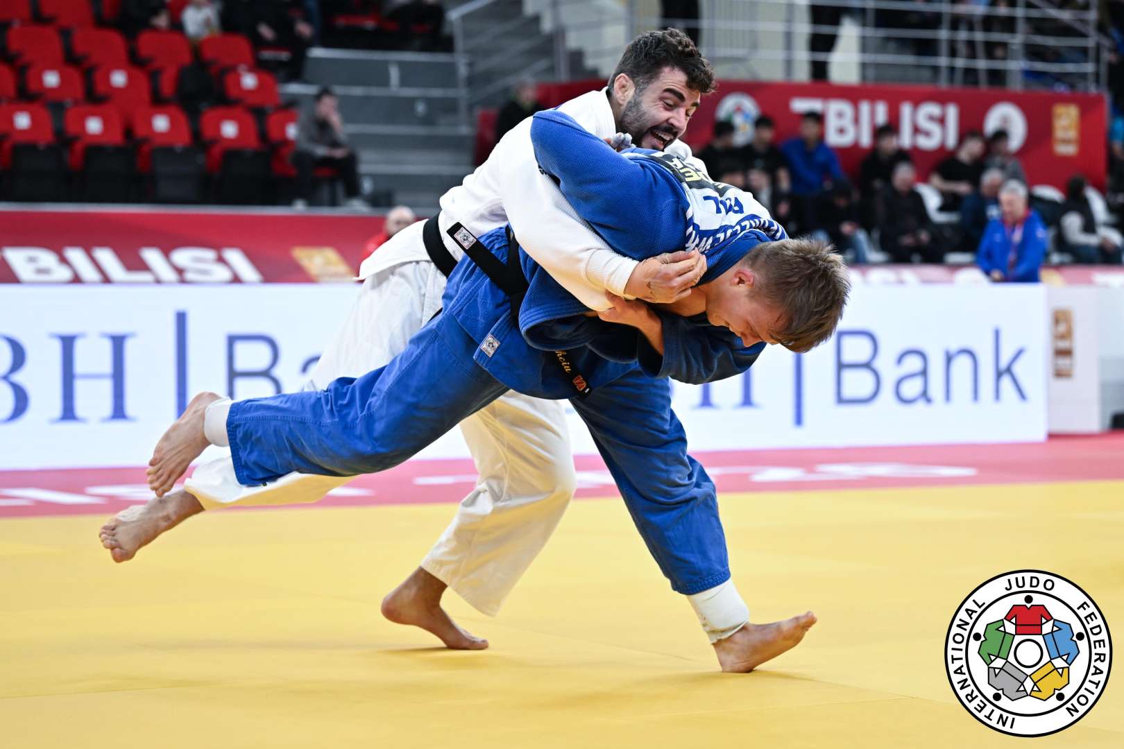 Newcomer Jakub Sordyl claims first male World Tour gold in a decade for Poland